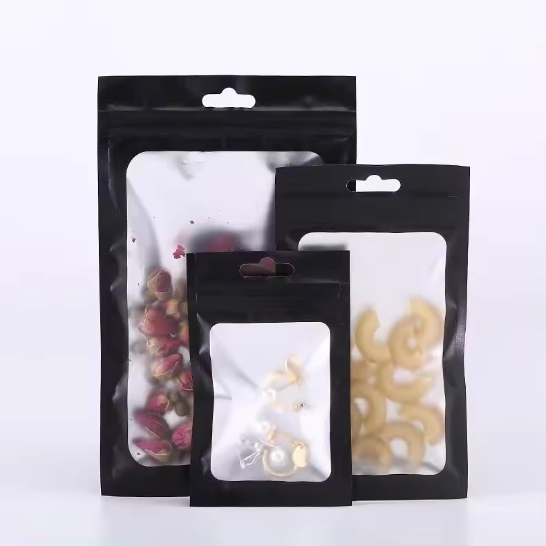 Mat Siyah Kokusuz Plastik Zip Lock Paketleme Açık Pencereli Mylar Torbası
